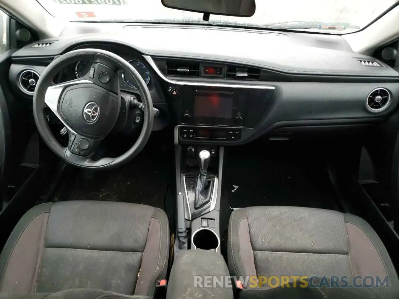 8 fotografías del automóvil dañado 5YFBURHE1KP876165 TOYOTA COROLLA 2019