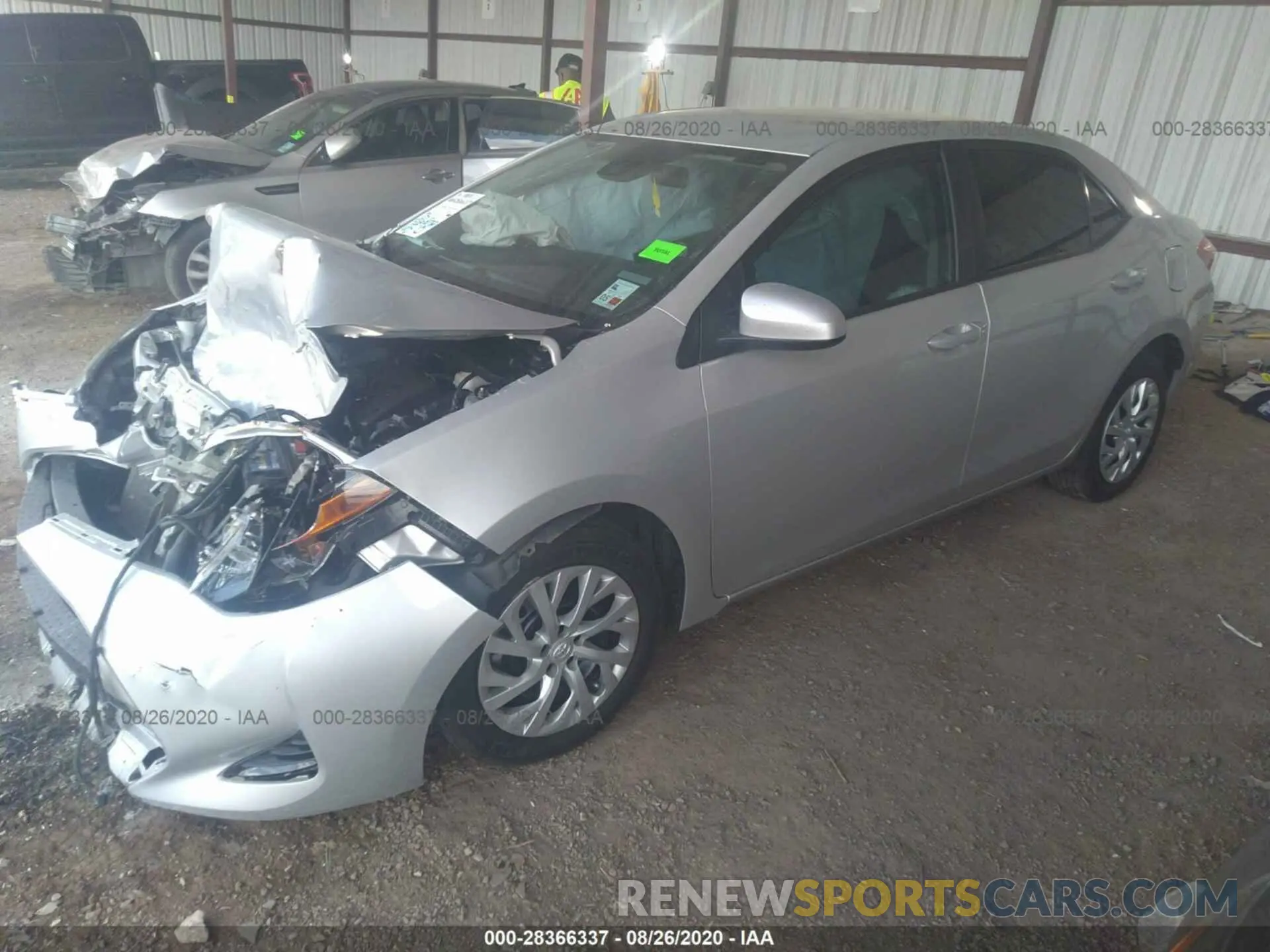 2 fotografías del automóvil dañado 5YFBURHE1KP878725 TOYOTA COROLLA 2019