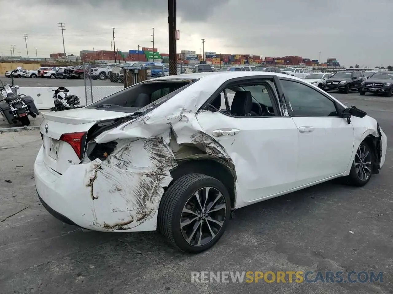 3 fotografías del automóvil dañado 5YFBURHE1KP878997 TOYOTA COROLLA 2019
