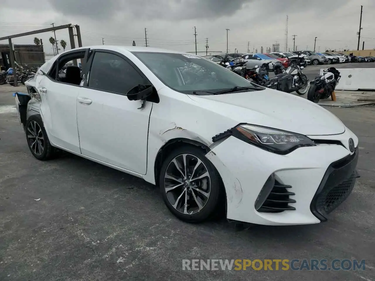 4 fotografías del automóvil dañado 5YFBURHE1KP878997 TOYOTA COROLLA 2019