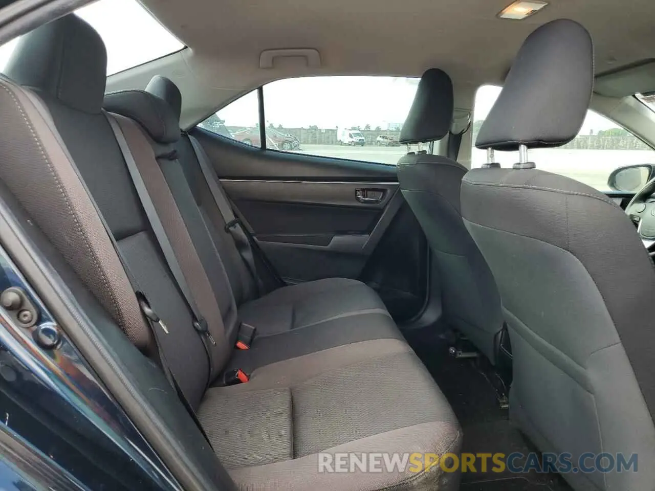 10 fotografías del automóvil dañado 5YFBURHE1KP879454 TOYOTA COROLLA 2019