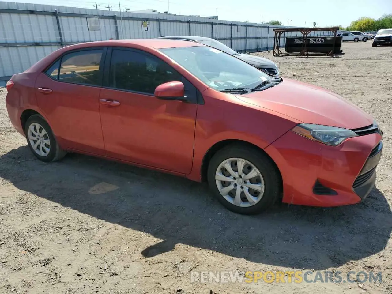 4 fotografías del automóvil dañado 5YFBURHE1KP880426 TOYOTA COROLLA 2019