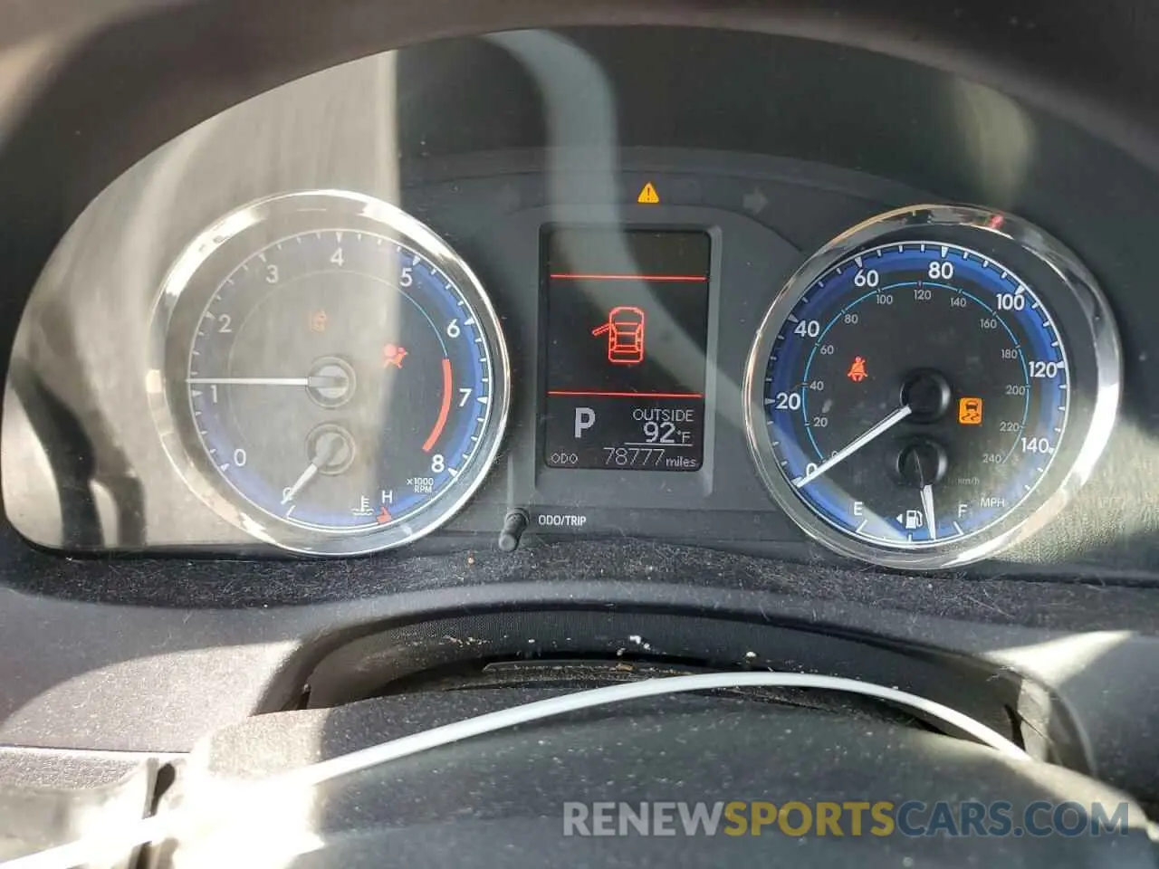 9 fotografías del automóvil dañado 5YFBURHE1KP880426 TOYOTA COROLLA 2019
