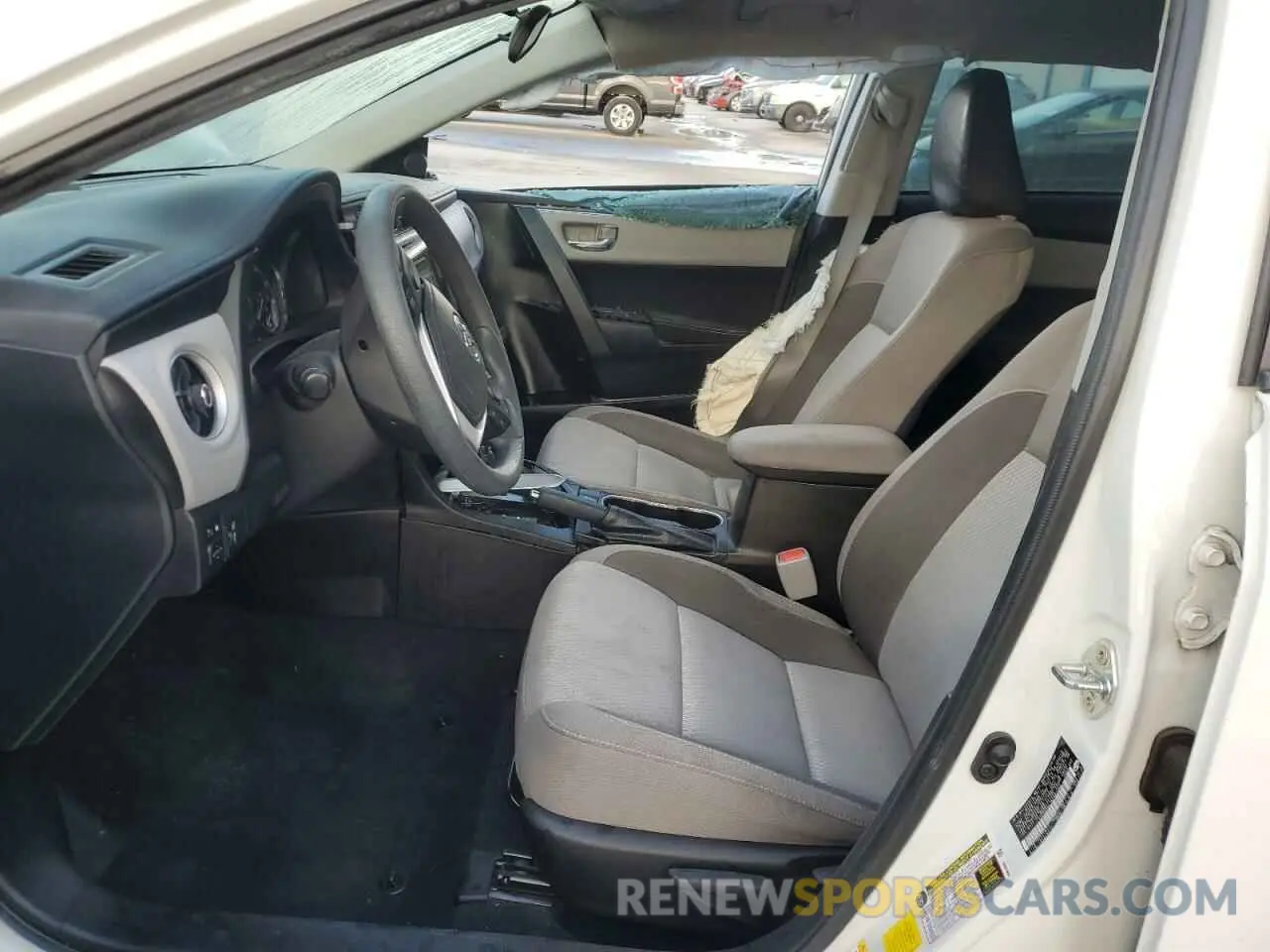 7 fotografías del automóvil dañado 5YFBURHE1KP881303 TOYOTA COROLLA 2019
