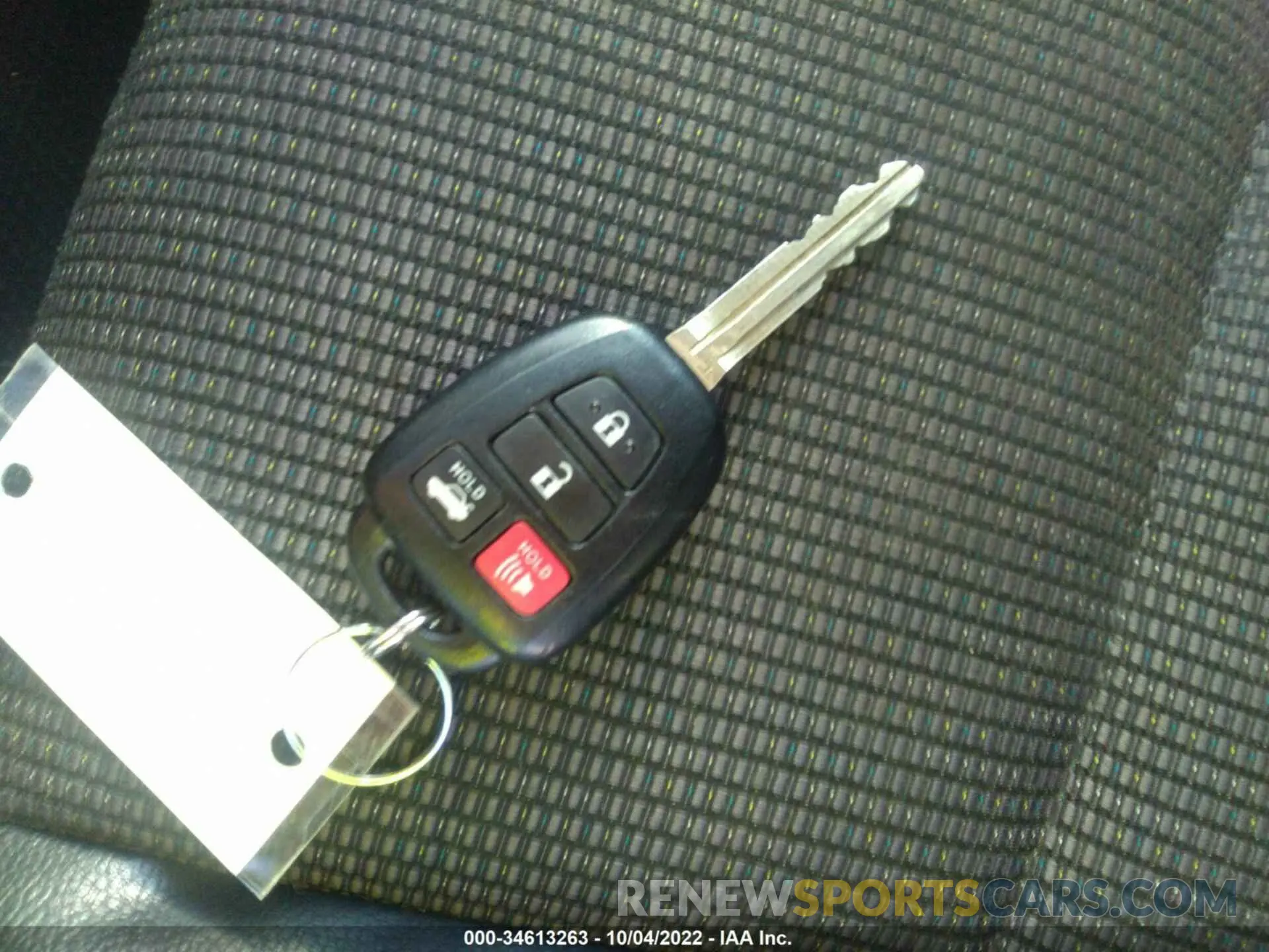 11 fotografías del automóvil dañado 5YFBURHE1KP882872 TOYOTA COROLLA 2019