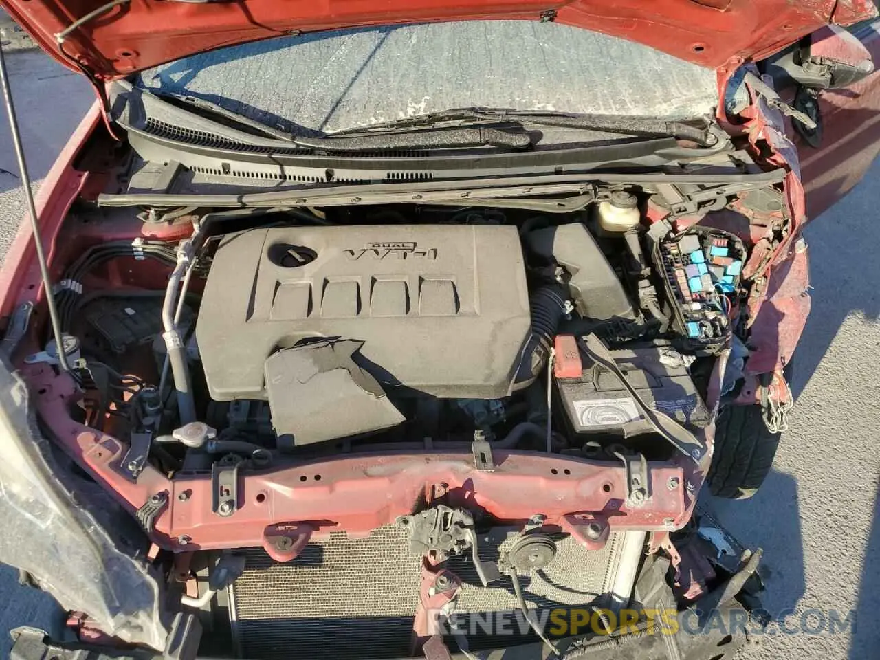 11 fotografías del automóvil dañado 5YFBURHE1KP884556 TOYOTA COROLLA 2019
