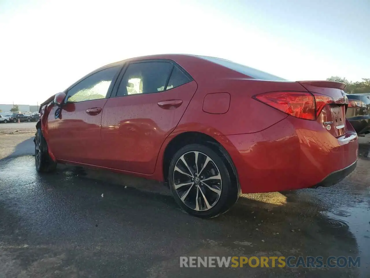2 fotografías del automóvil dañado 5YFBURHE1KP884556 TOYOTA COROLLA 2019