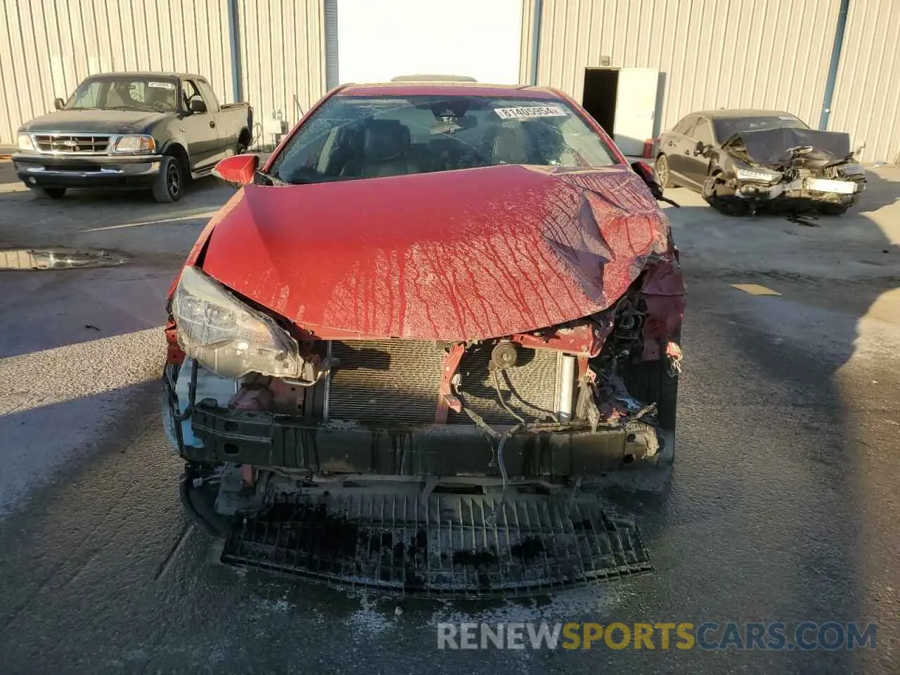 5 fotografías del automóvil dañado 5YFBURHE1KP884556 TOYOTA COROLLA 2019