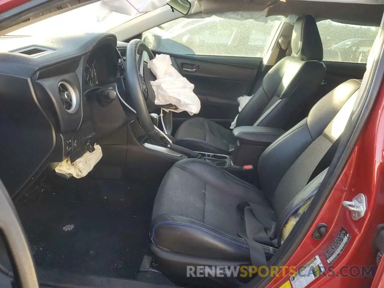 7 fotografías del automóvil dañado 5YFBURHE1KP884556 TOYOTA COROLLA 2019