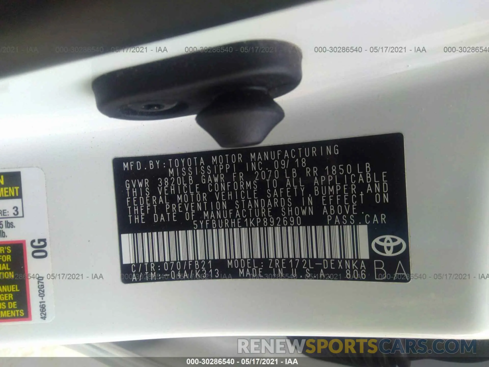 9 fotografías del automóvil dañado 5YFBURHE1KP892690 TOYOTA COROLLA 2019