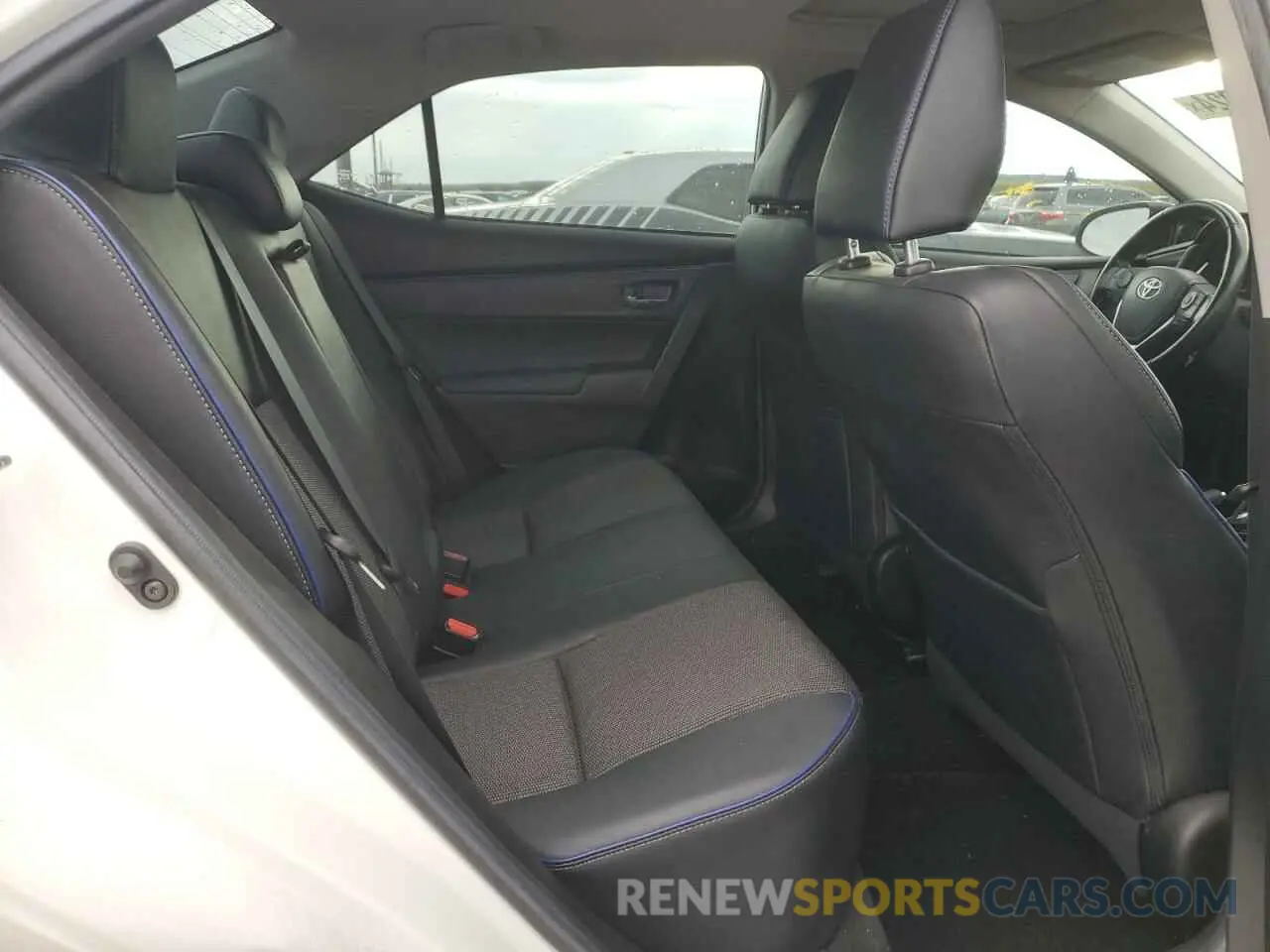 10 fotografías del automóvil dañado 5YFBURHE1KP897873 TOYOTA COROLLA 2019
