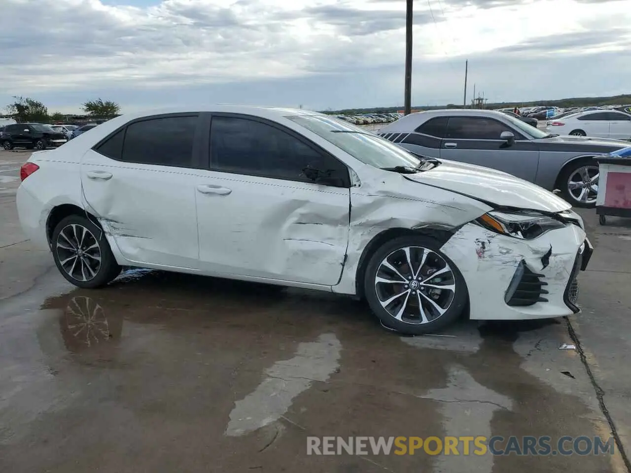 4 fotografías del automóvil dañado 5YFBURHE1KP897873 TOYOTA COROLLA 2019