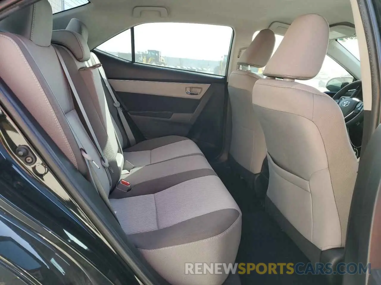 10 fotografías del automóvil dañado 5YFBURHE1KP902716 TOYOTA COROLLA 2019
