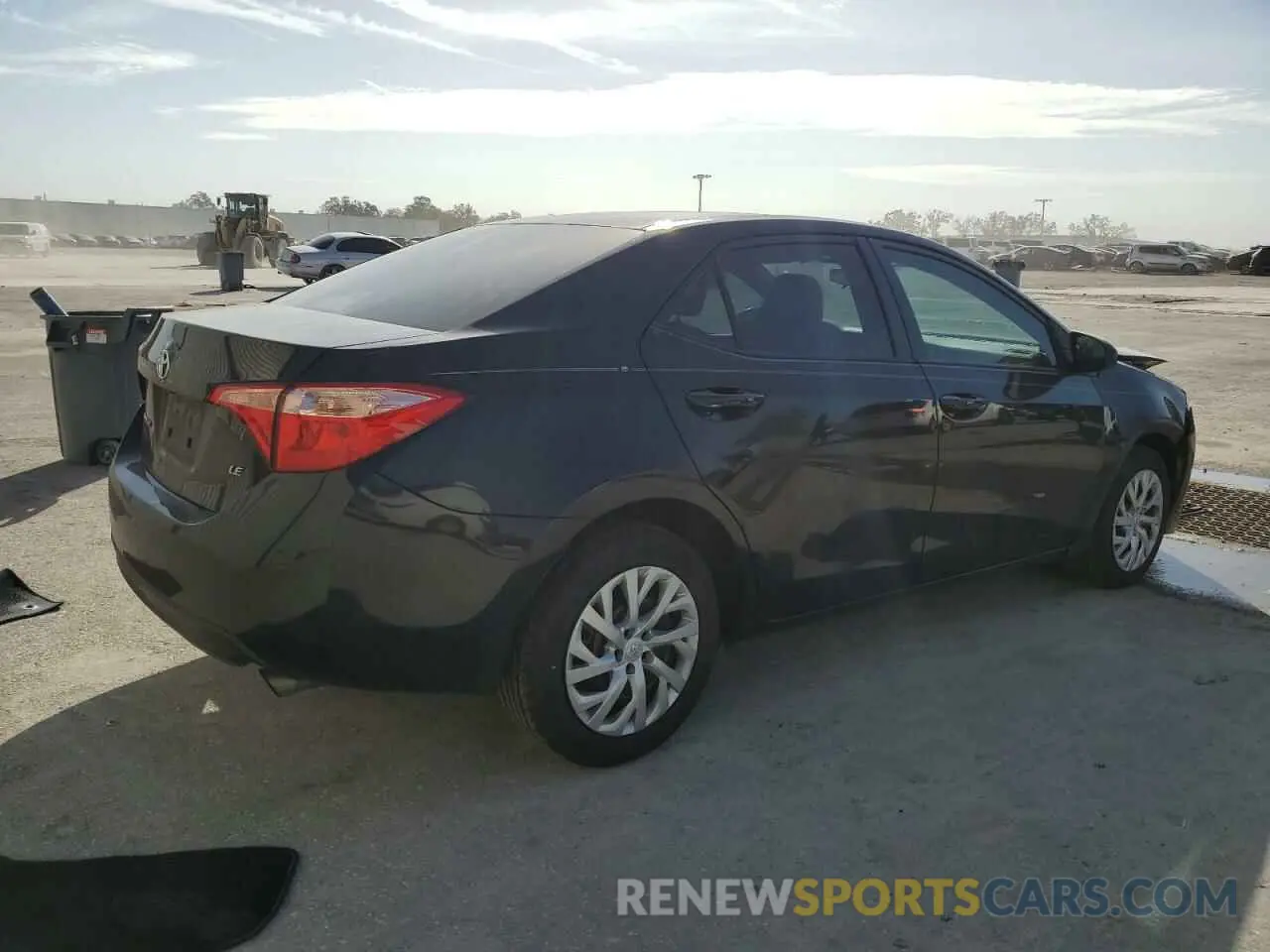 3 fotografías del automóvil dañado 5YFBURHE1KP902716 TOYOTA COROLLA 2019