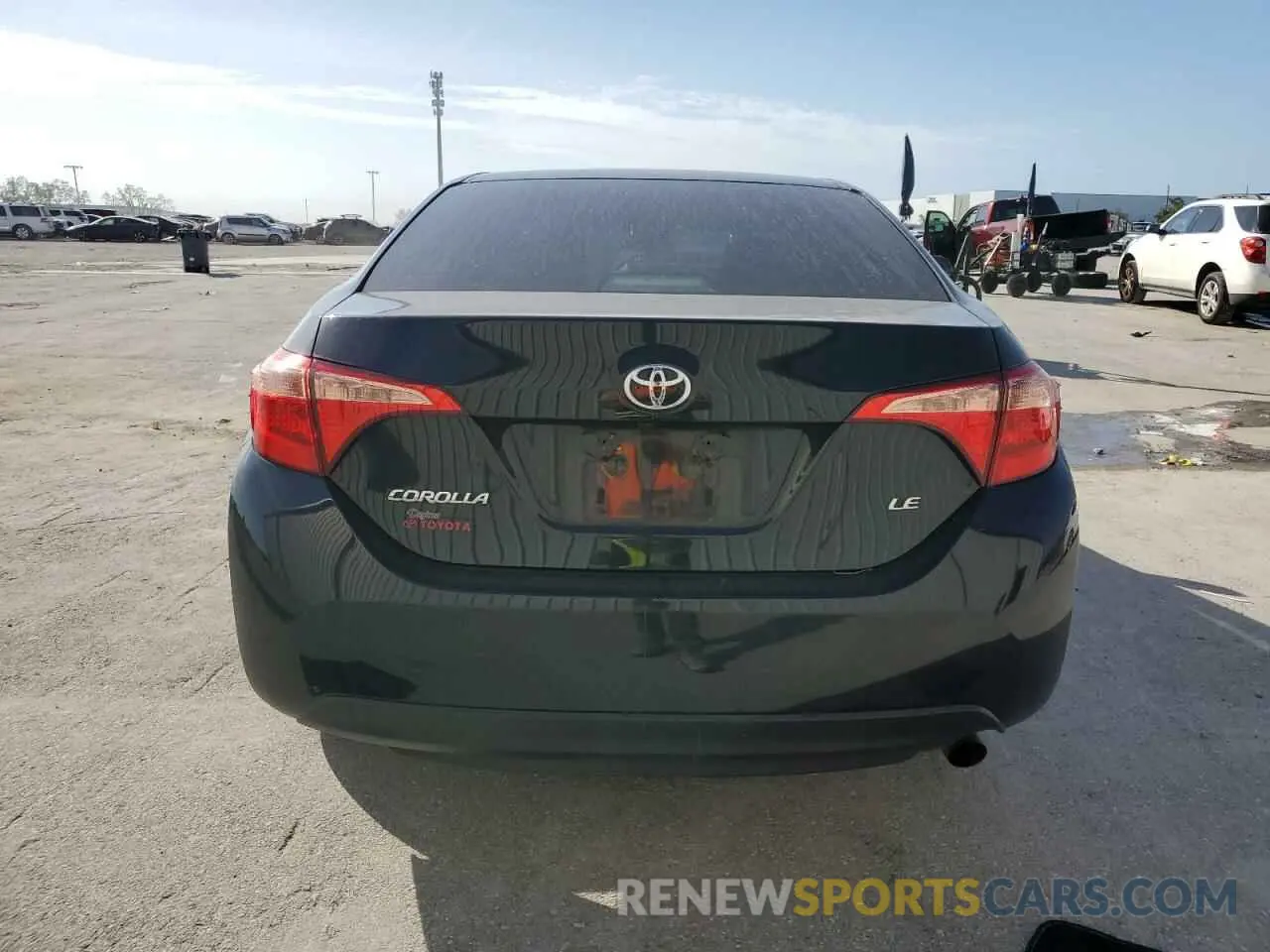 6 fotografías del automóvil dañado 5YFBURHE1KP902716 TOYOTA COROLLA 2019
