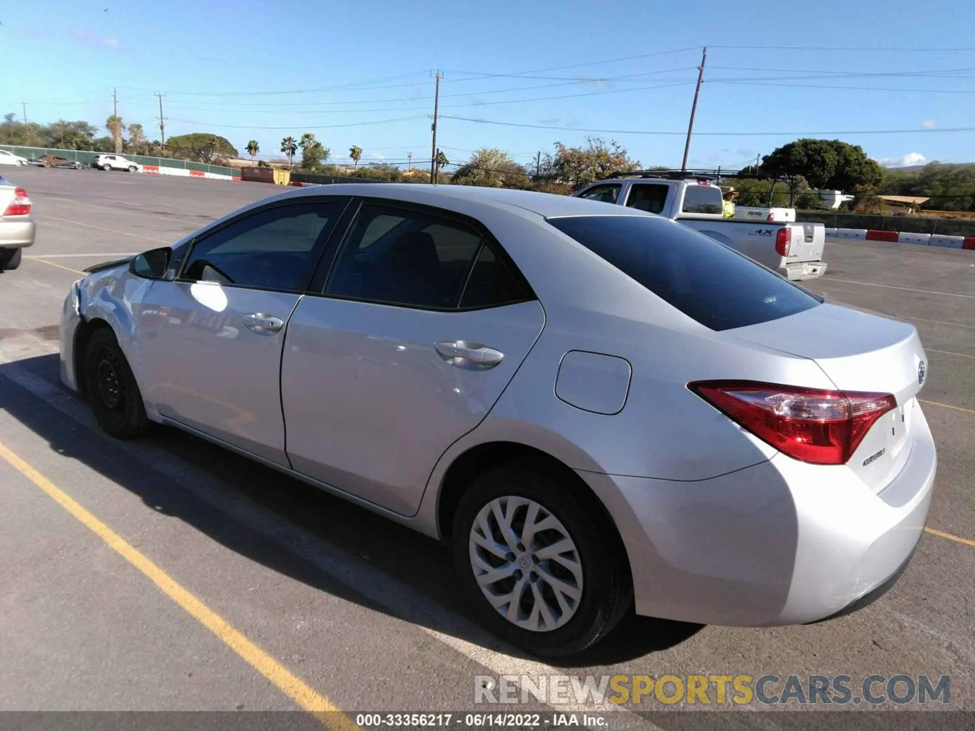 3 fotografías del automóvil dañado 5YFBURHE1KP905292 TOYOTA COROLLA 2019