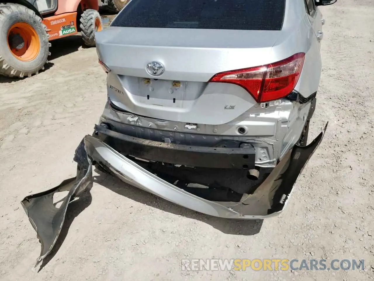 9 fotografías del automóvil dañado 5YFBURHE1KP905776 TOYOTA COROLLA 2019