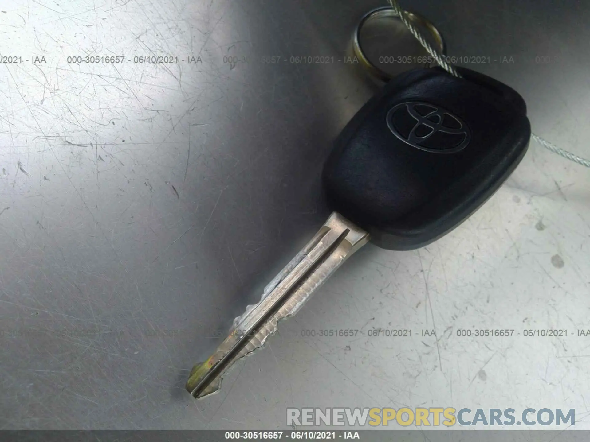 11 fotografías del automóvil dañado 5YFBURHE1KP906412 TOYOTA COROLLA 2019