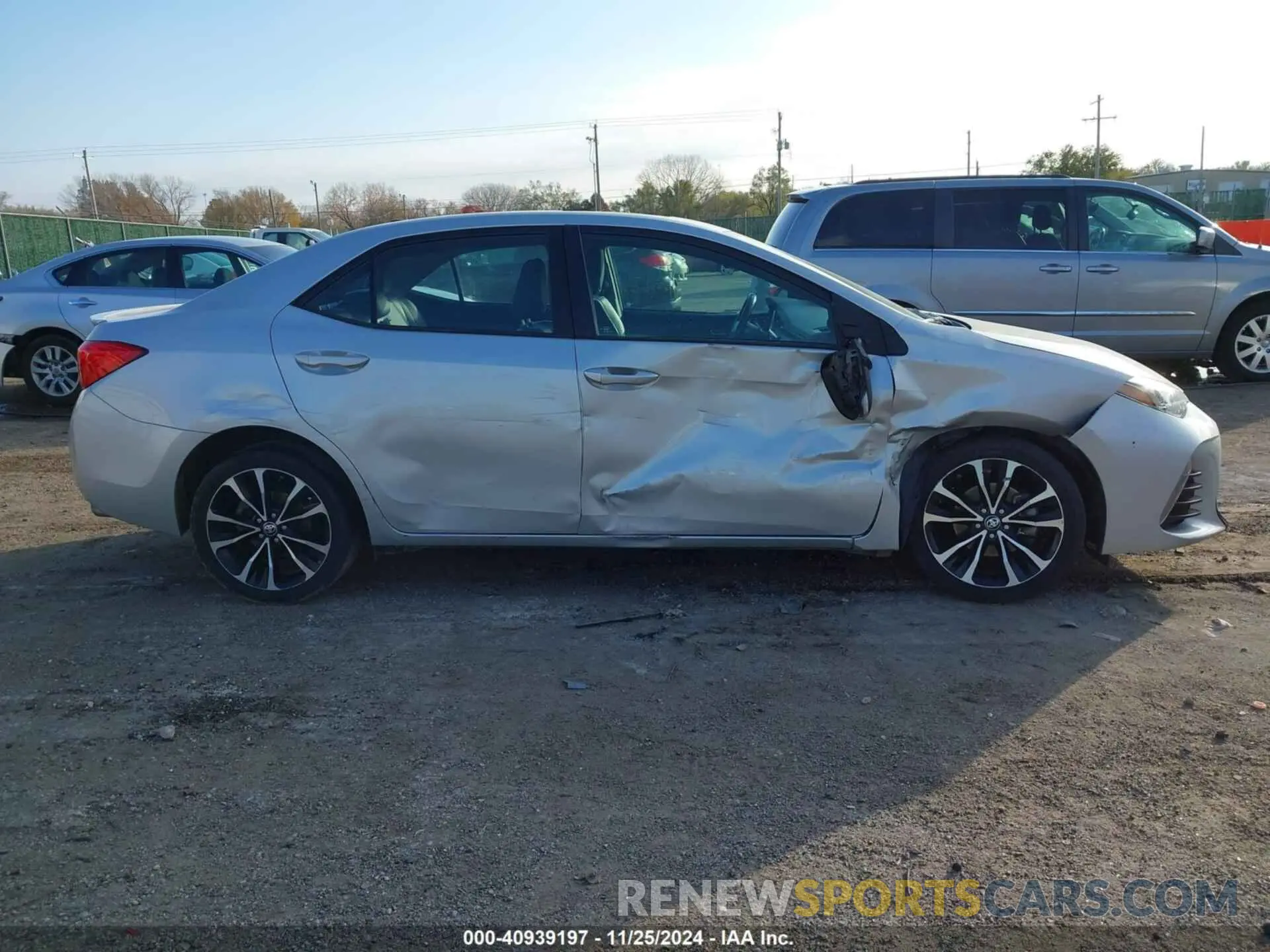 13 fotografías del automóvil dañado 5YFBURHE1KP912968 TOYOTA COROLLA 2019