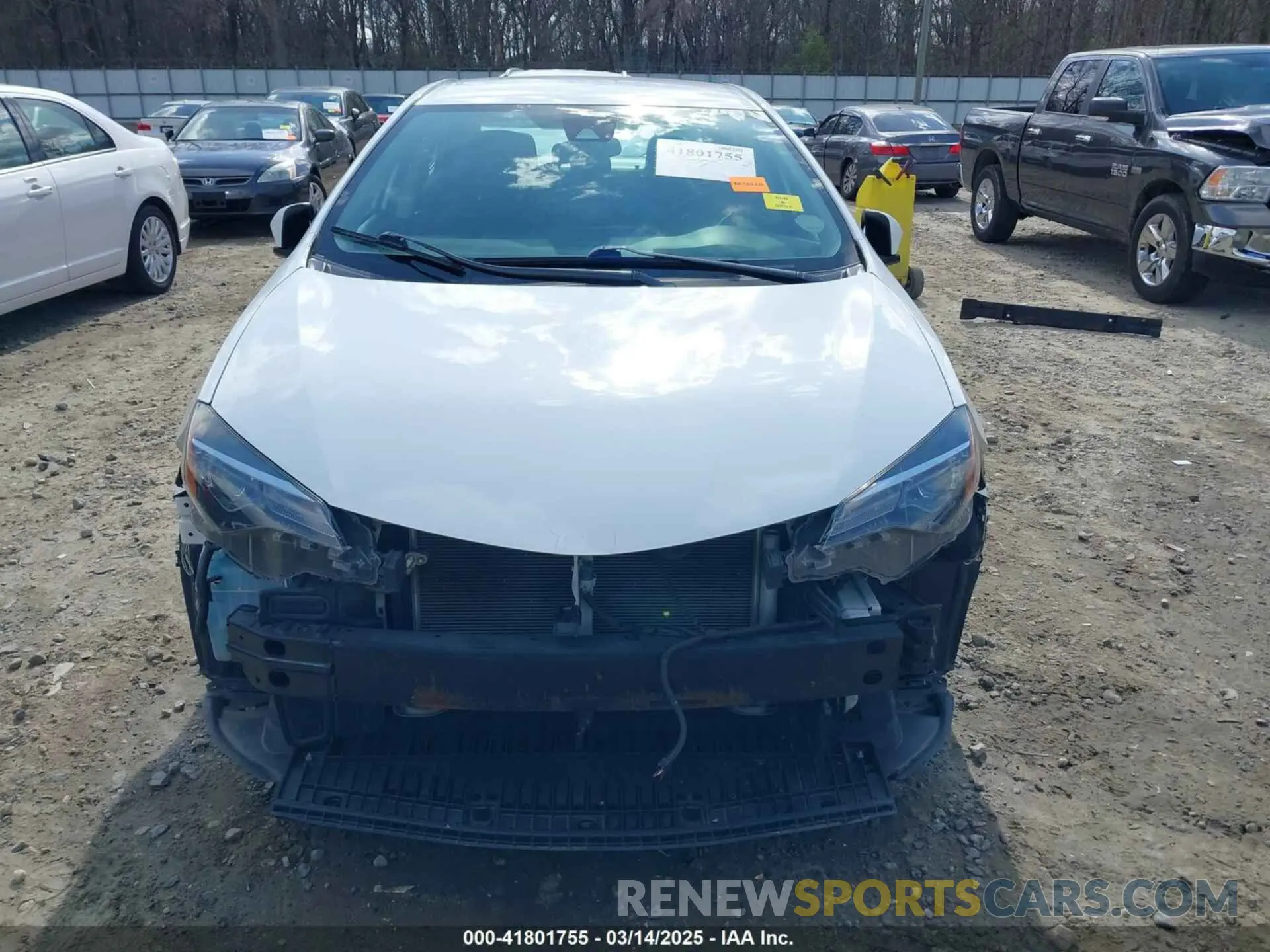 13 fotografías del automóvil dañado 5YFBURHE1KP920004 TOYOTA COROLLA 2019