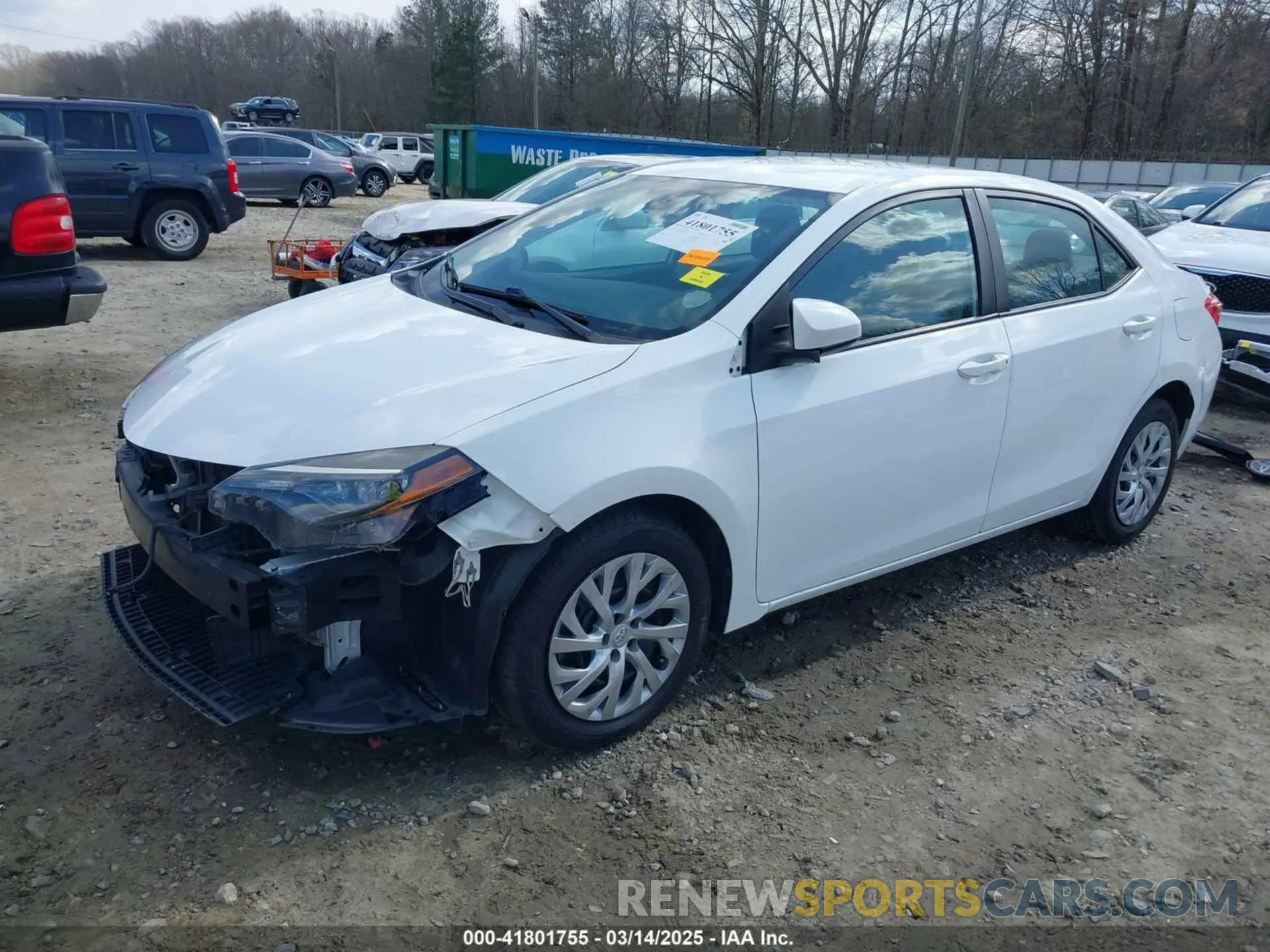 2 fotografías del automóvil dañado 5YFBURHE1KP920004 TOYOTA COROLLA 2019