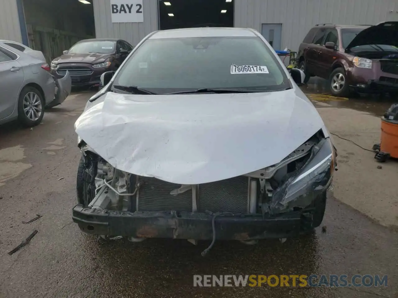 5 fotografías del automóvil dañado 5YFBURHE1KP920214 TOYOTA COROLLA 2019