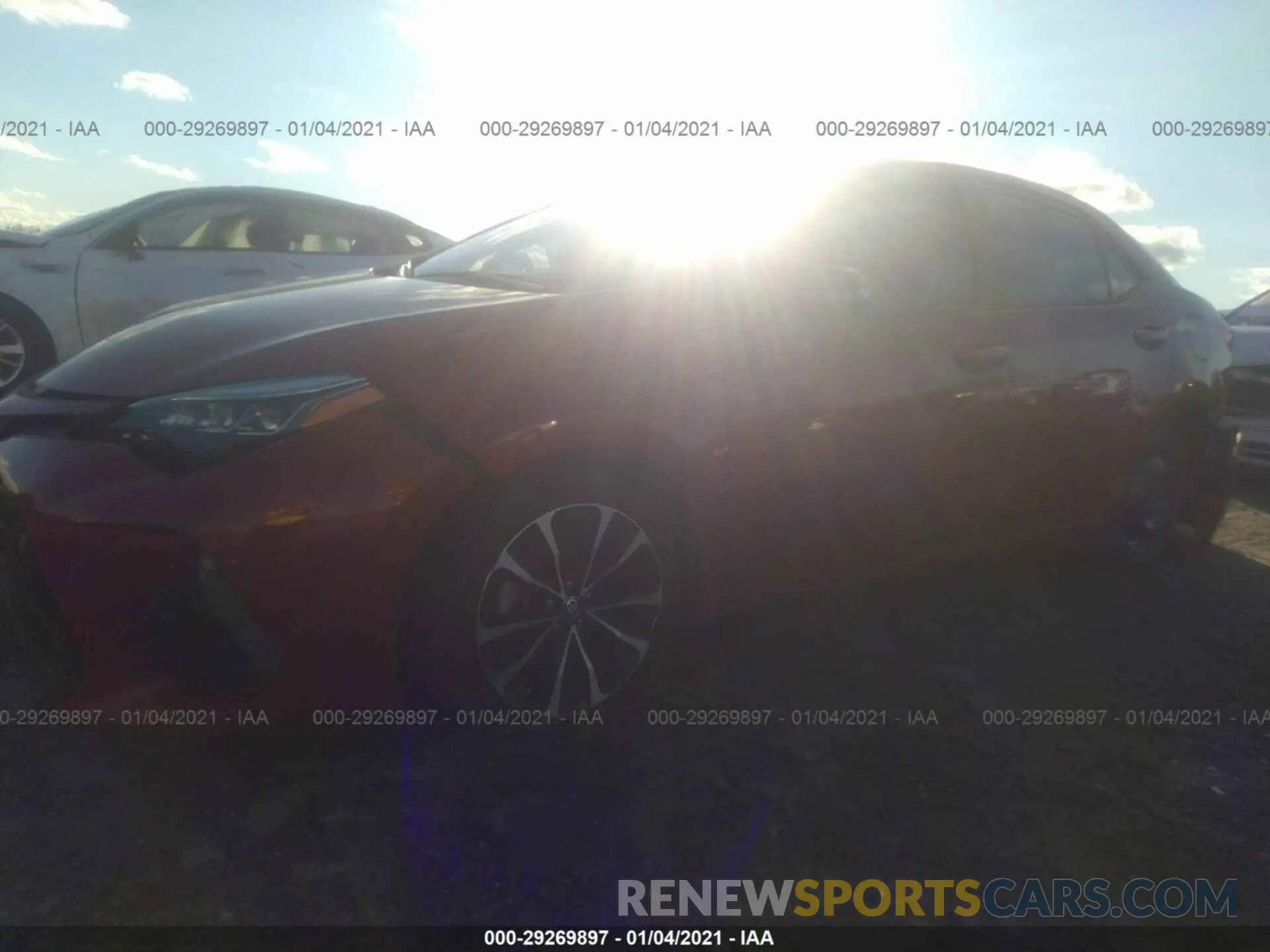 2 fotografías del automóvil dañado 5YFBURHE1KP921279 TOYOTA COROLLA 2019