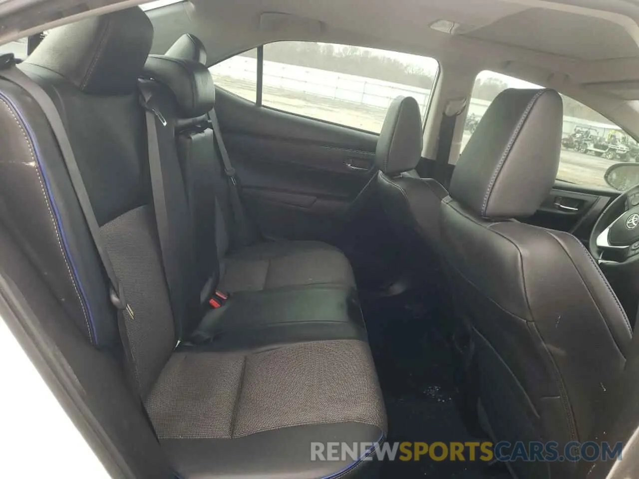 10 fotografías del automóvil dañado 5YFBURHE1KP926143 TOYOTA COROLLA 2019