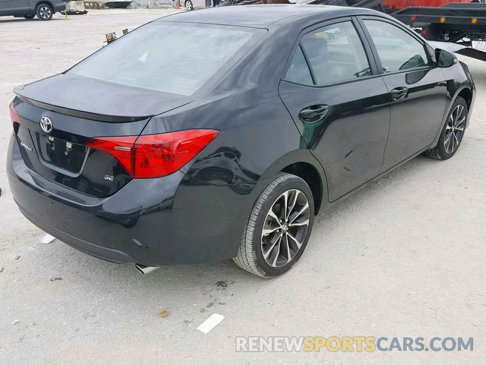 4 fotografías del automóvil dañado 5YFBURHE1KP930077 TOYOTA COROLLA 2019
