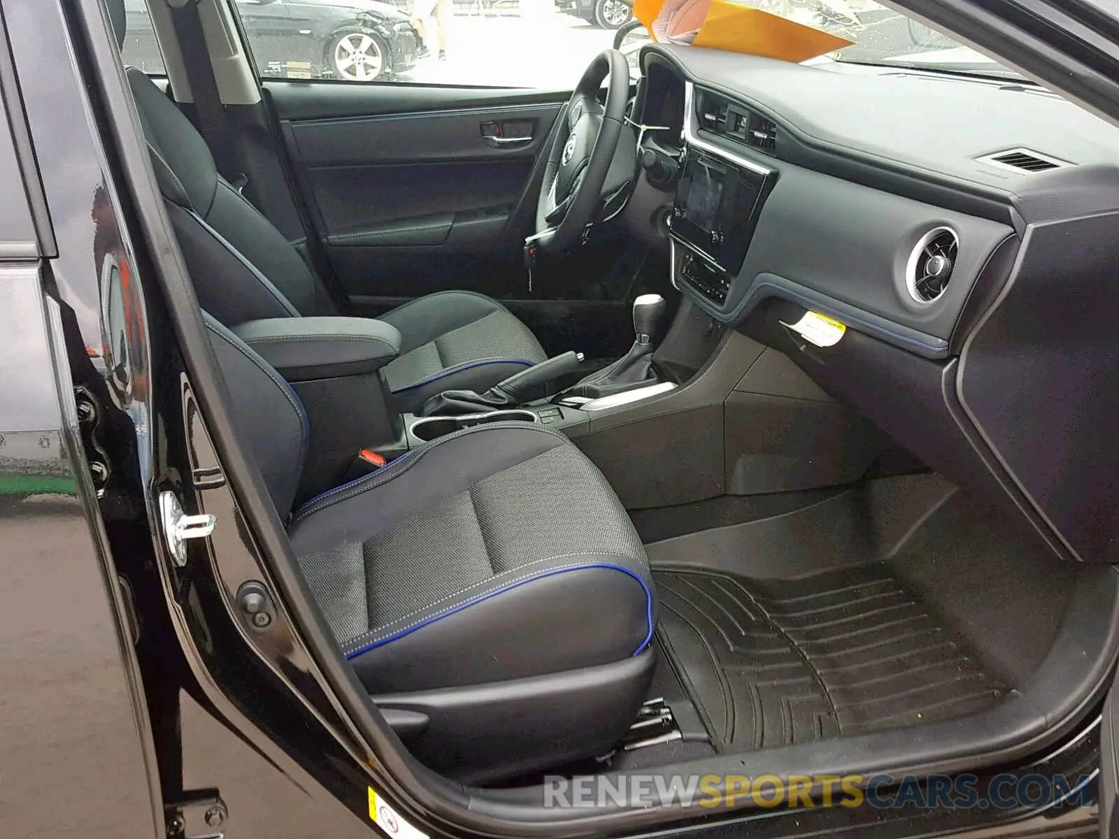 5 fotografías del automóvil dañado 5YFBURHE1KP930077 TOYOTA COROLLA 2019