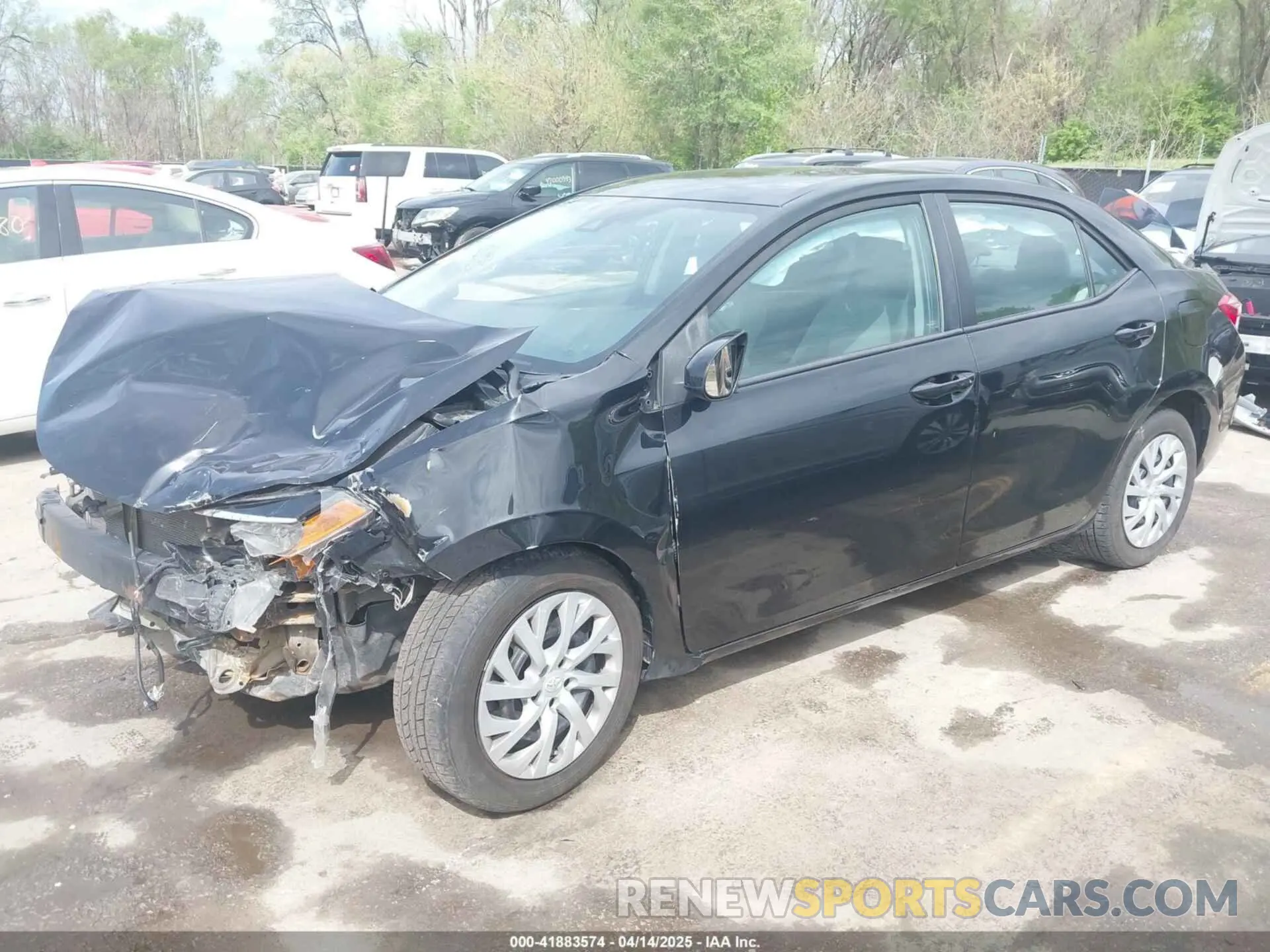 2 fotografías del automóvil dañado 5YFBURHE1KP933545 TOYOTA COROLLA 2019