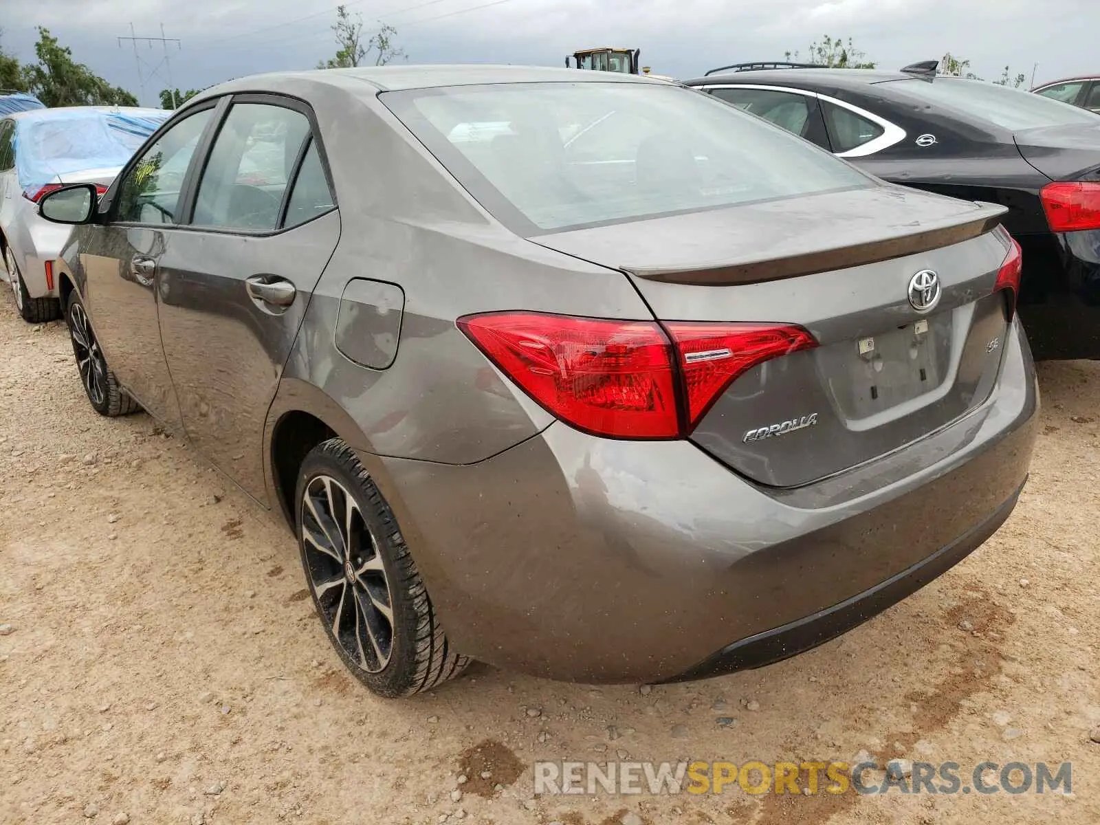 3 fotografías del automóvil dañado 5YFBURHE1KP936784 TOYOTA COROLLA 2019