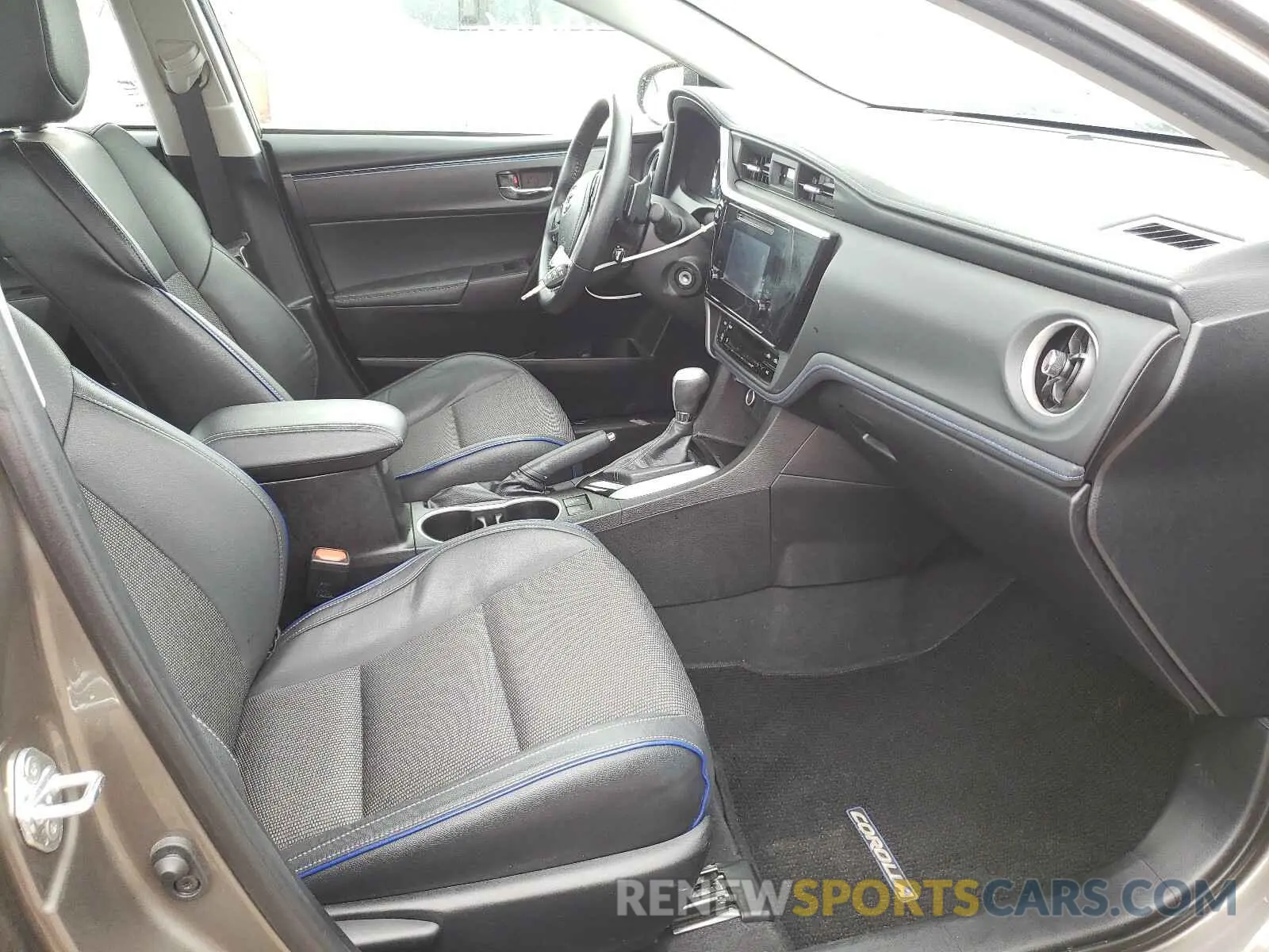 5 fotografías del automóvil dañado 5YFBURHE1KP936784 TOYOTA COROLLA 2019