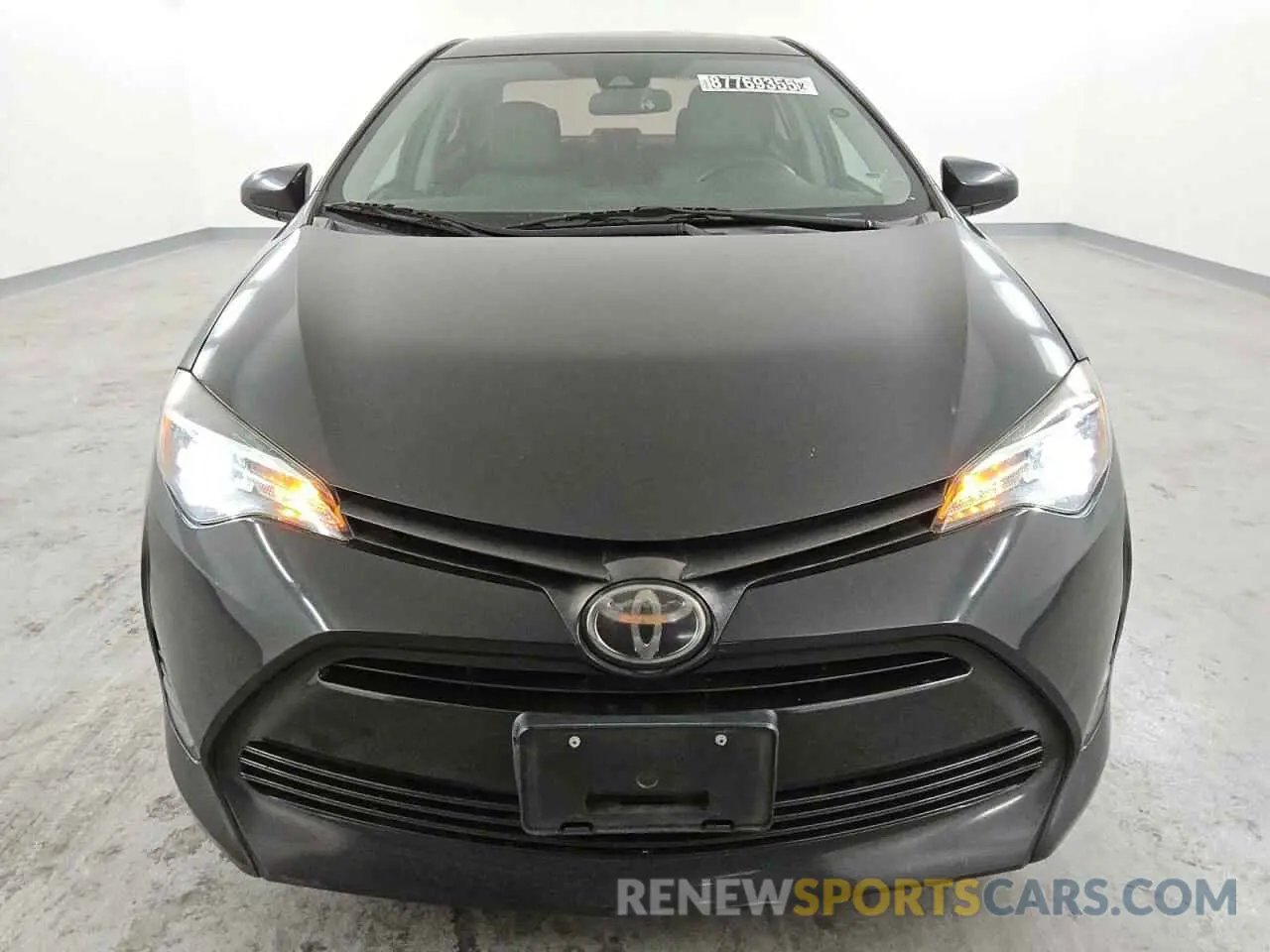 5 fotografías del automóvil dañado 5YFBURHE1KP940866 TOYOTA COROLLA 2019