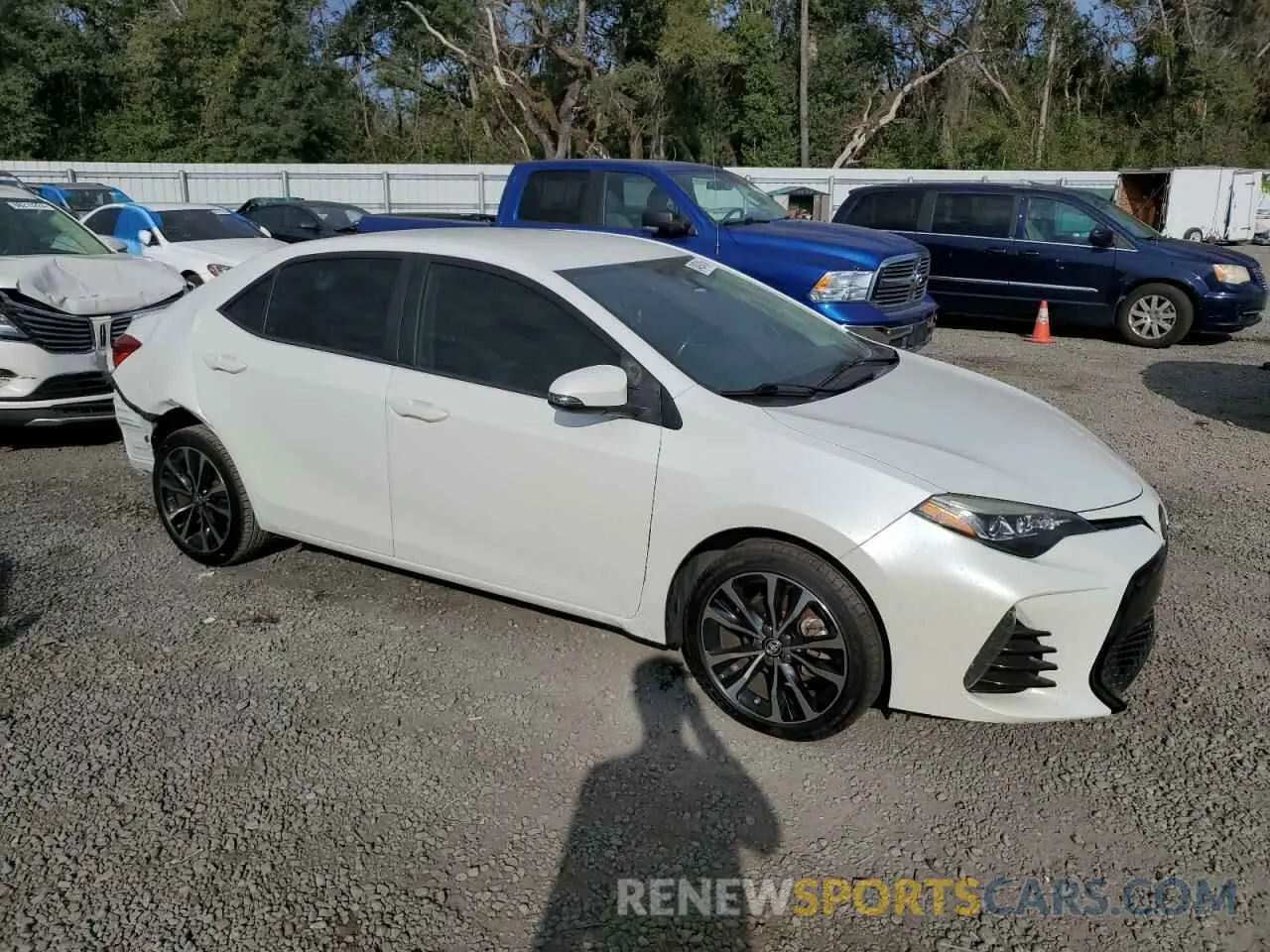 4 fotografías del automóvil dañado 5YFBURHE1KP941466 TOYOTA COROLLA 2019