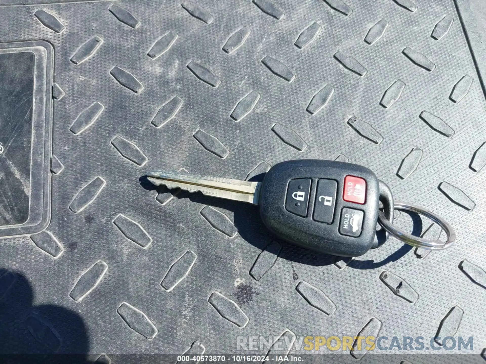 11 fotografías del automóvil dañado 5YFBURHE1KP945596 TOYOTA COROLLA 2019