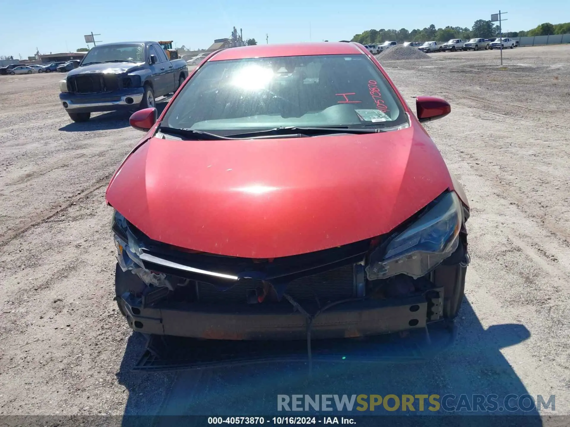 12 fotografías del automóvil dañado 5YFBURHE1KP945596 TOYOTA COROLLA 2019