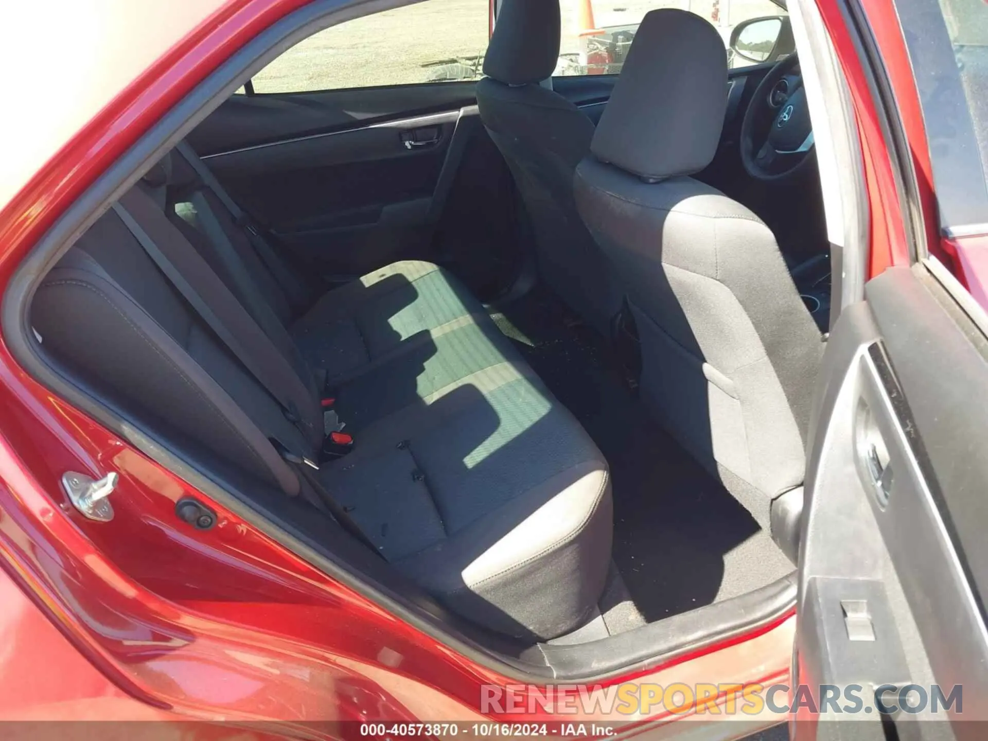 8 fotografías del automóvil dañado 5YFBURHE1KP945596 TOYOTA COROLLA 2019