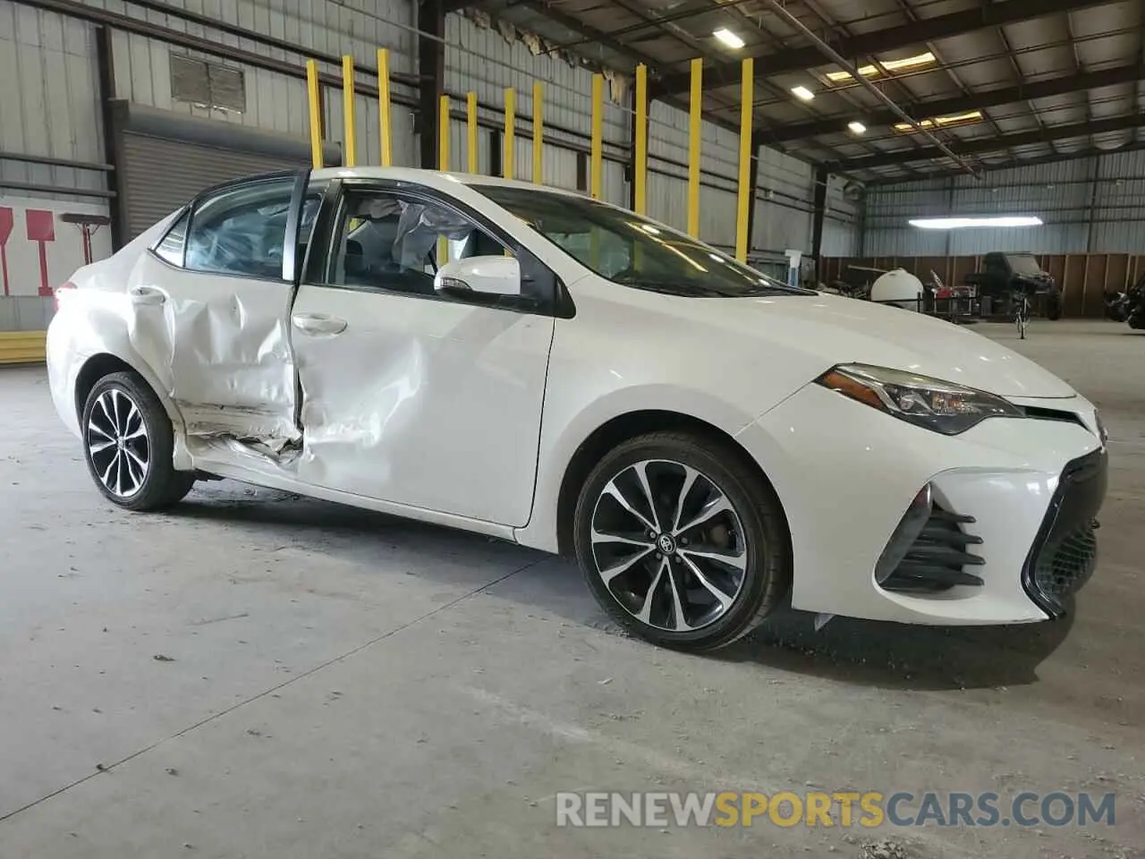 4 fotografías del automóvil dañado 5YFBURHE1KP946876 TOYOTA COROLLA 2019