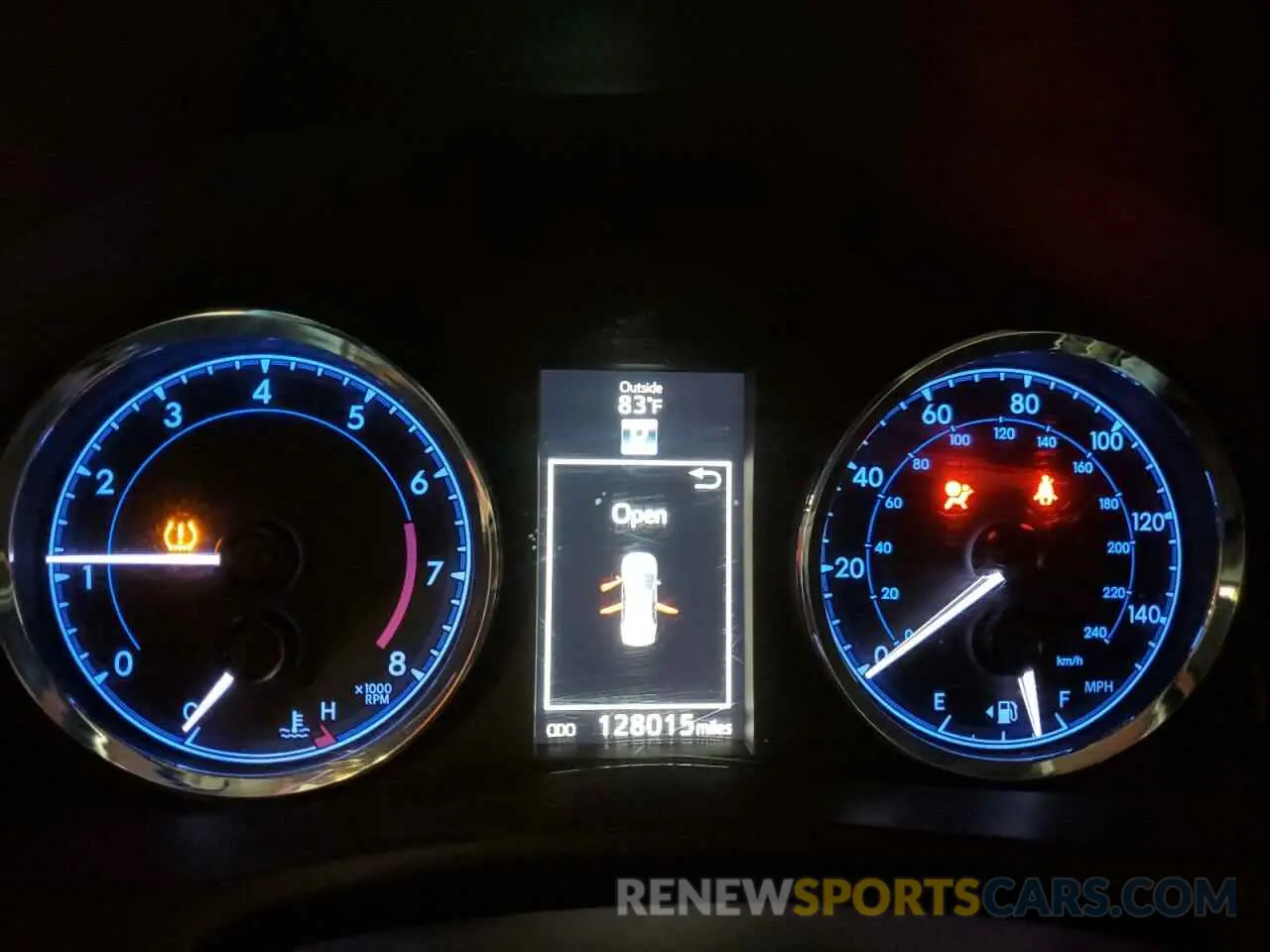 9 fotografías del automóvil dañado 5YFBURHE1KP946876 TOYOTA COROLLA 2019