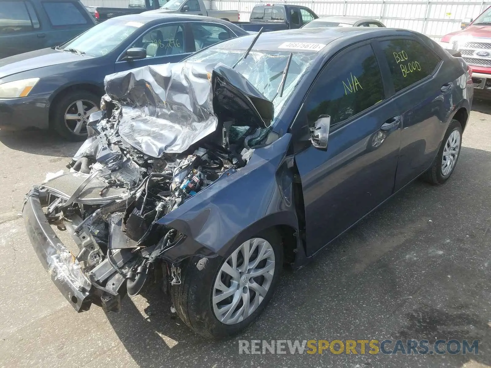 2 fotografías del automóvil dañado 5YFBURHE1KP947266 TOYOTA COROLLA 2019