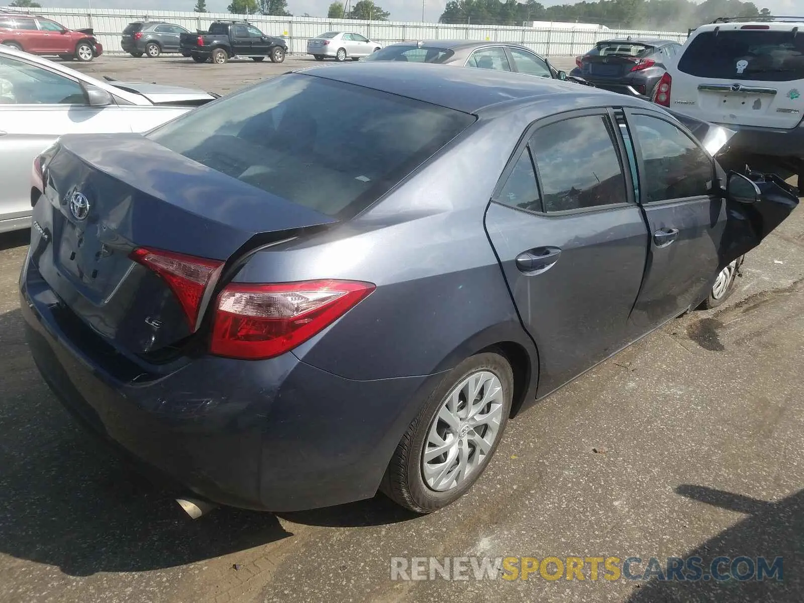 4 fotografías del automóvil dañado 5YFBURHE1KP947266 TOYOTA COROLLA 2019