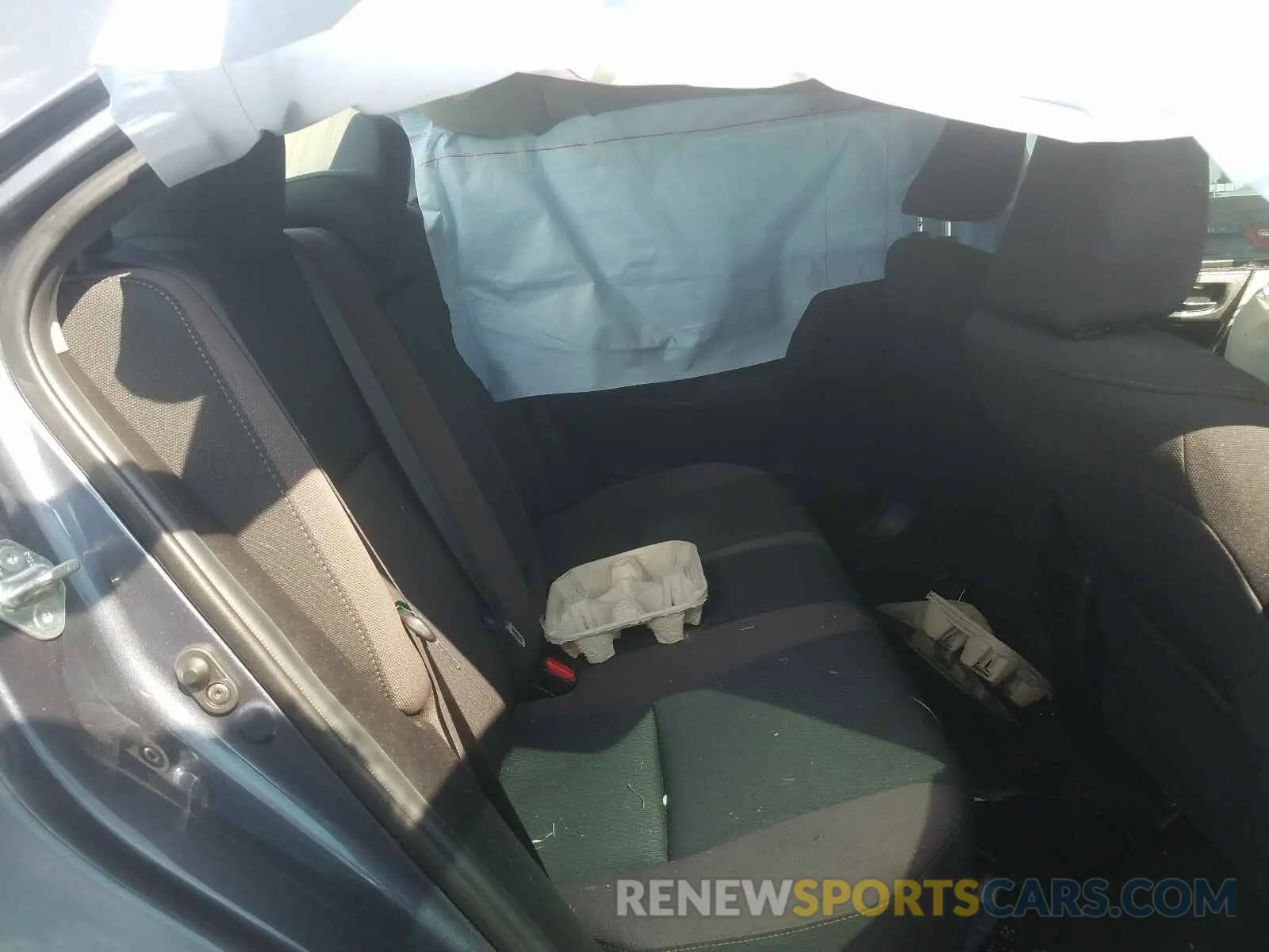 6 fotografías del automóvil dañado 5YFBURHE1KP947266 TOYOTA COROLLA 2019