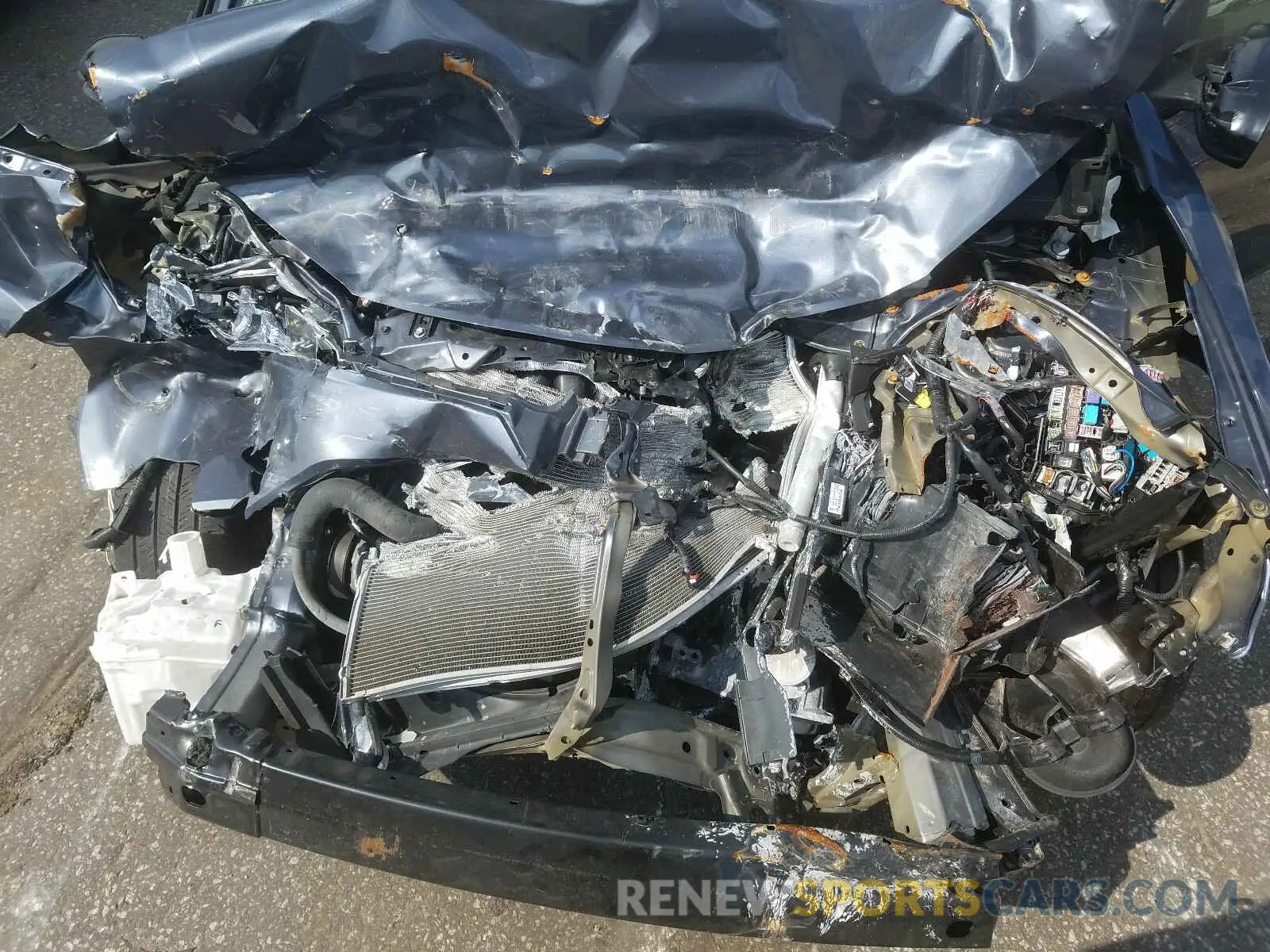 7 fotografías del automóvil dañado 5YFBURHE1KP947266 TOYOTA COROLLA 2019