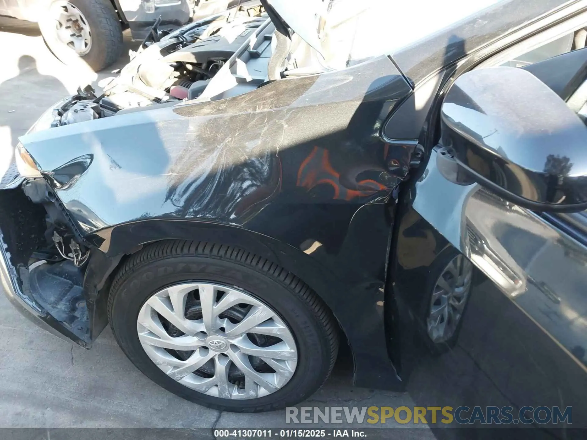 21 fotografías del automóvil dañado 5YFBURHE1KP947607 TOYOTA COROLLA 2019