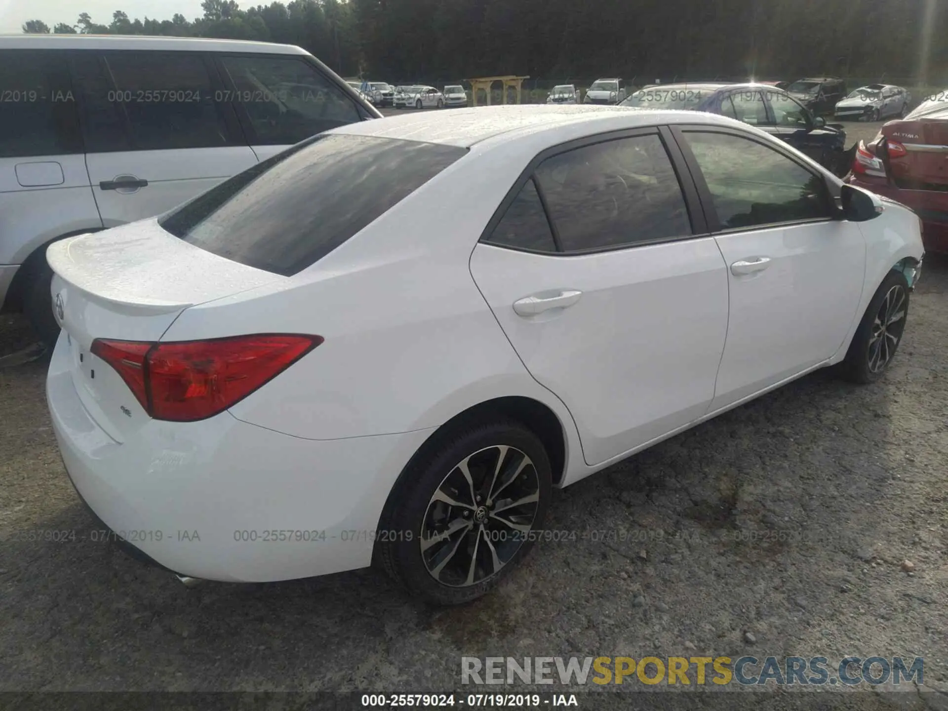 4 fotografías del automóvil dañado 5YFBURHE1KP947820 TOYOTA COROLLA 2019