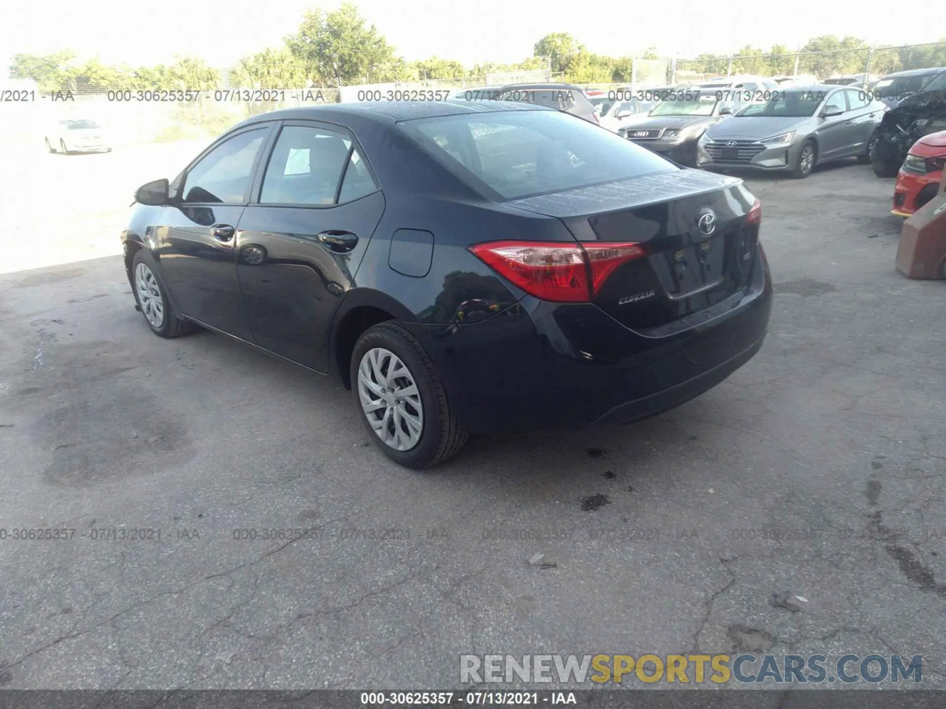 3 fotografías del automóvil dañado 5YFBURHE2KP867068 TOYOTA COROLLA 2019