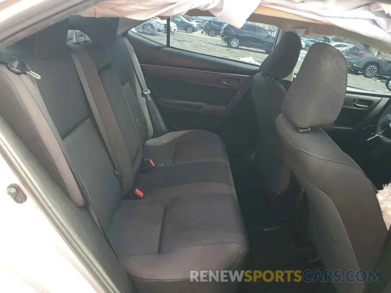 10 fotografías del automóvil dañado 5YFBURHE2KP869077 TOYOTA COROLLA 2019