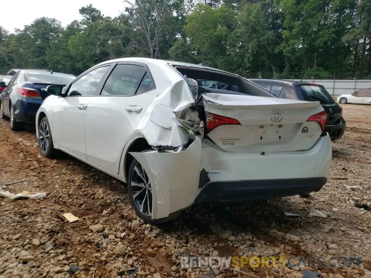 3 fotografías del automóvil dañado 5YFBURHE2KP869239 TOYOTA COROLLA 2019