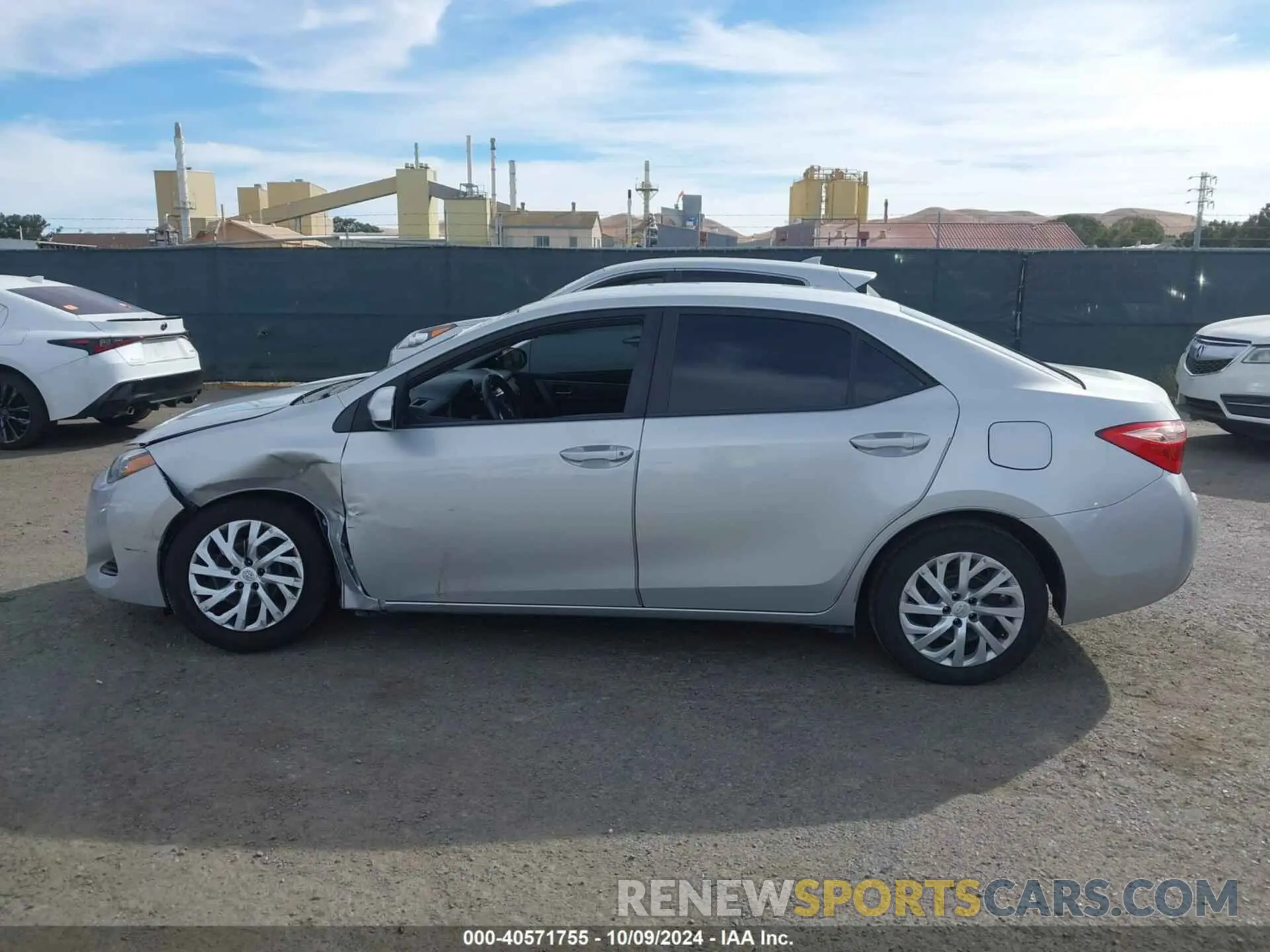 13 fotografías del automóvil dañado 5YFBURHE2KP869824 TOYOTA COROLLA 2019